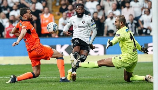Süper Lig’de Beşiktaş, Medipol Başakşehir’e konuk oluyor! Zorlu maçta ilk 11’ler belli oldu…